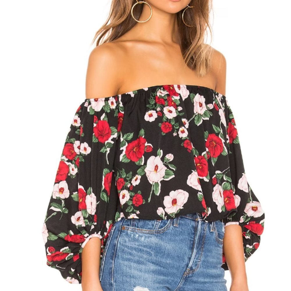 NWOT by the way. Shelia Off Shoulder Top in black floral size large - Picture 2 of 5